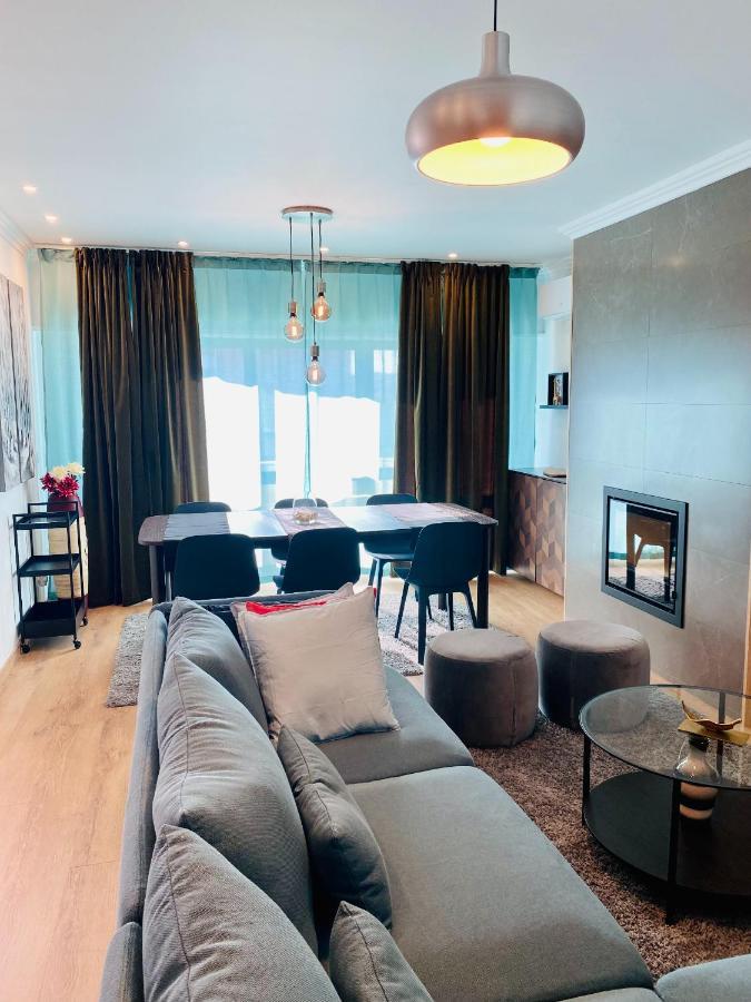 Lovely Apartment For Family And Group Of Friends Povoa de Santa Iria Exterior foto